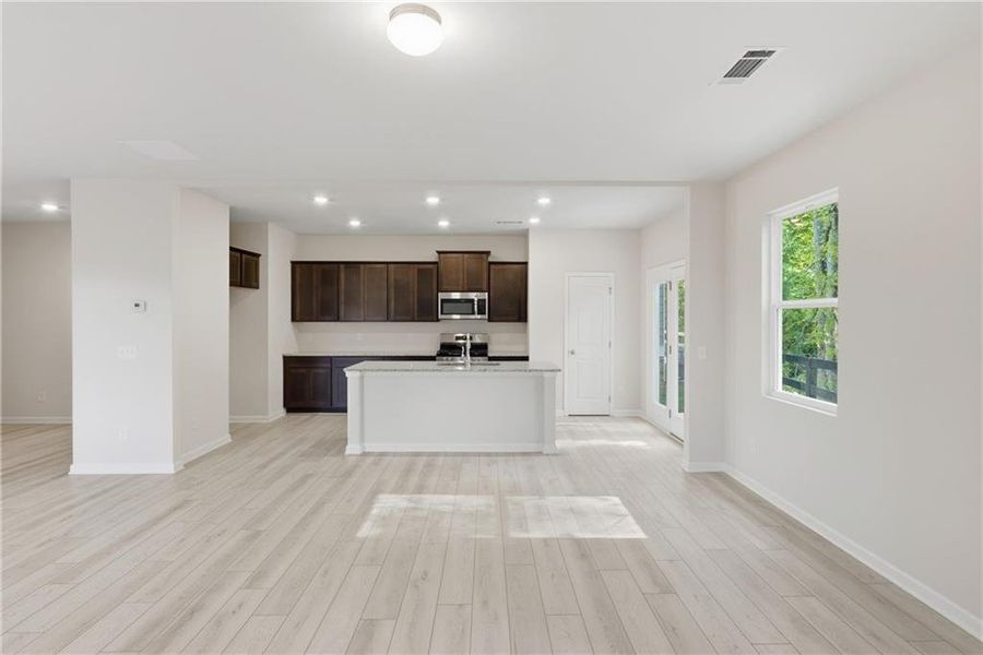 Spacious, unfurnished interior of a new home in Castleberry Pointe, Dawsonville (Image 16). Spacious, unfurnished interior of a new home in Castleberry Pointe, Dawsonville (Image 16).