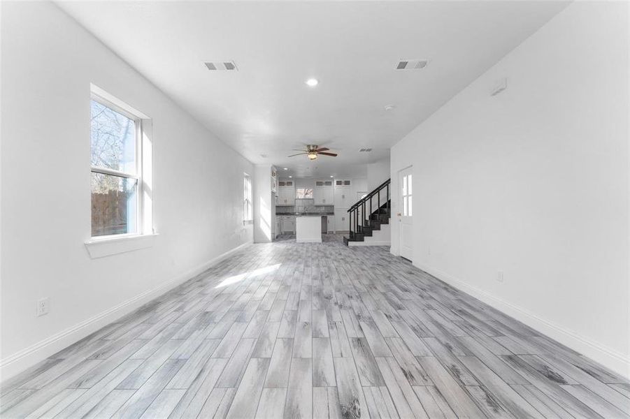 Spacious, unfurnished interior of a new home in , Dallas (Image 28).