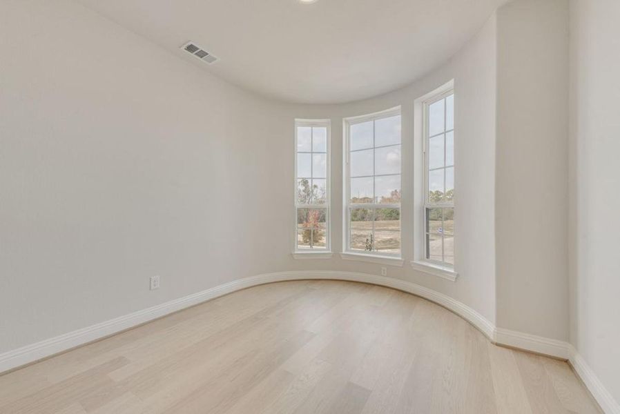 Spacious, unfurnished interior of a new home in Trails at Cottonwood Creek, Rowlett (Image 29). Spacious, unfurnished interior of a new home in Trails at Cottonwood Creek, Rowlett (Image 29).