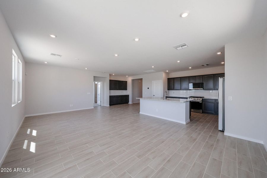 10_Willow_Lot-02_Carlsbad_New-Ranch_Styl