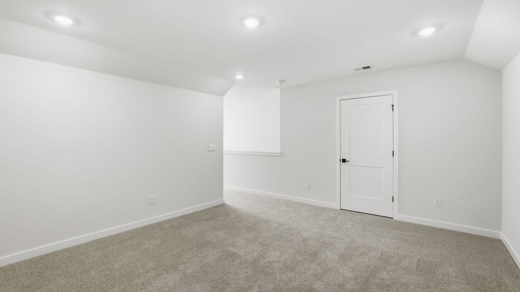 Spacious, unfurnished interior of a new home in Adams Glen, Greenville (Image 32).