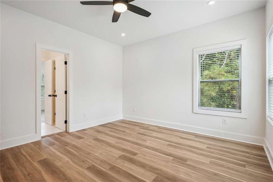 Spacious, unfurnished interior of a new home in , Atlanta (Image 28).