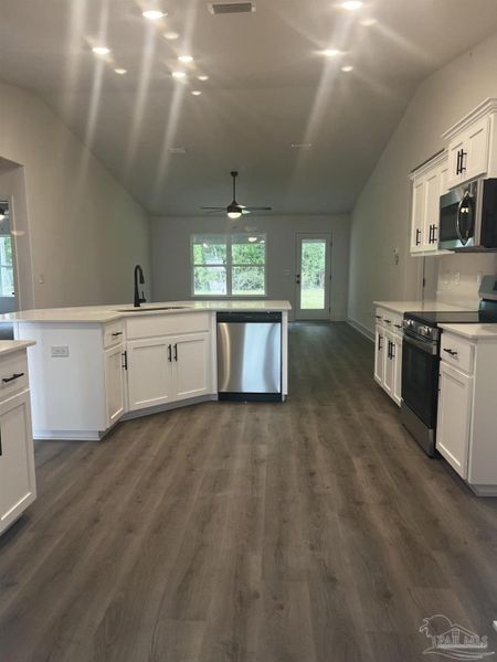 Spacious, unfurnished interior of a new home in Blossom Grove, Milton (Image 8).