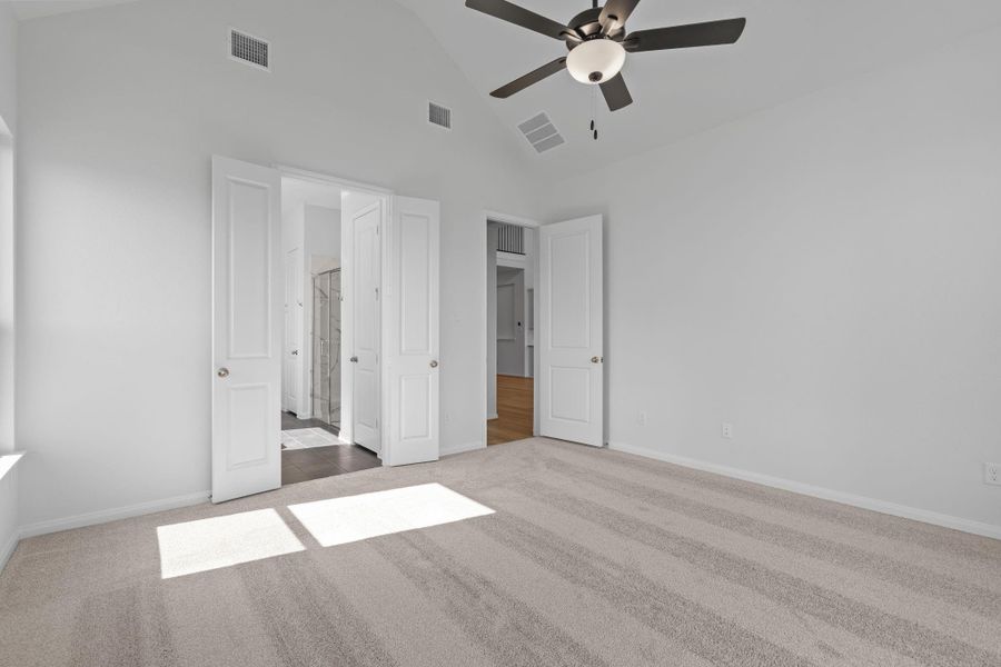 Spacious, unfurnished interior of a new home in Bridgeland 55', Cypress (Image 30).