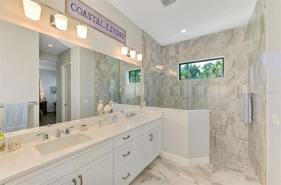 Furnished interior view inside a new home in , Venice (Image 9).