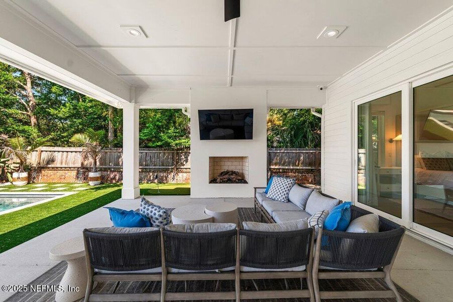 Furnished interior view inside a new home in , Neptune Beach (Image 41).