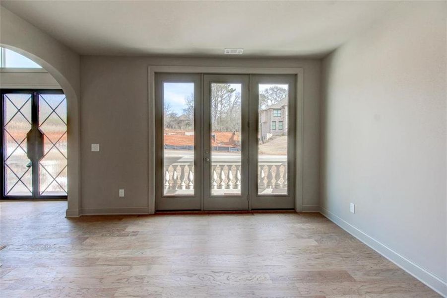 Spacious, unfurnished interior of a new home in , Conyers (Image 39).