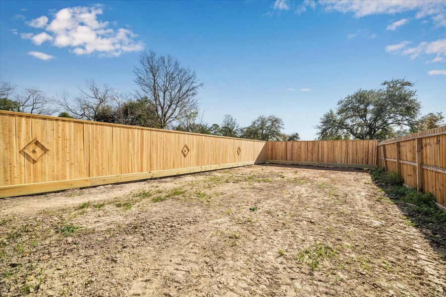 Exterior details and patio area of a home in , Houston (Image 21).