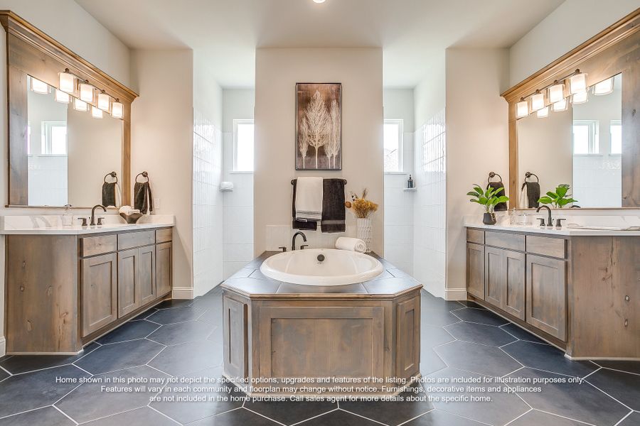 Furnished interior view inside a new home in Cunningham Estates, Waxahachie (Image 9).