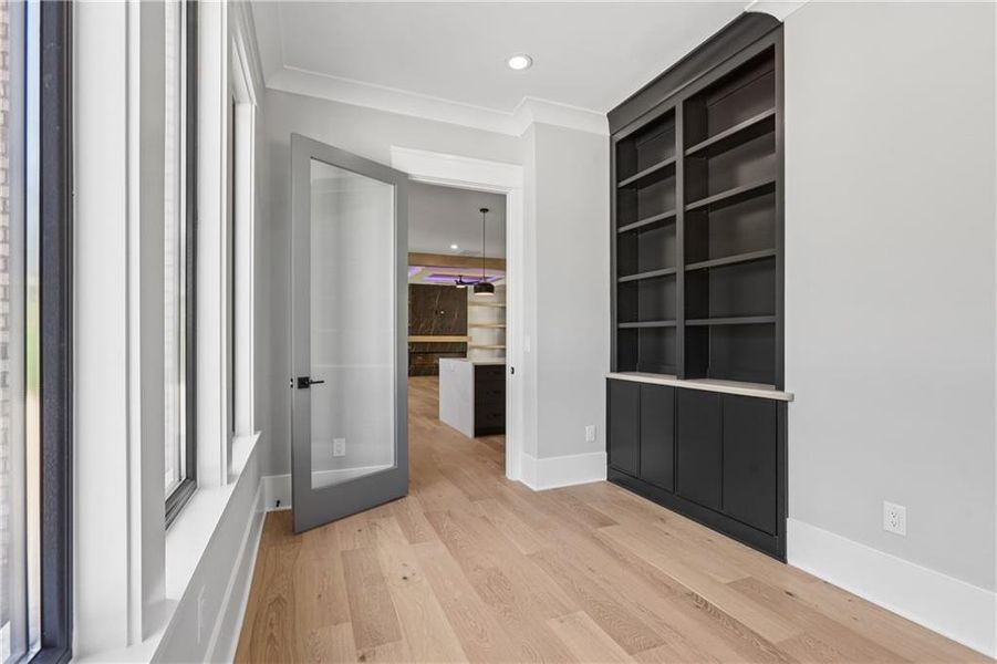 Spacious, unfurnished interior of a new home in , Braselton (Image 125).