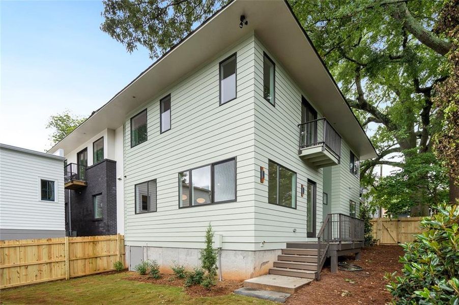 Exterior details and patio area of a home in , Atlanta (Image 27).