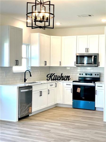 Furnished interior view inside a new home in , Lavonia (Image 11).