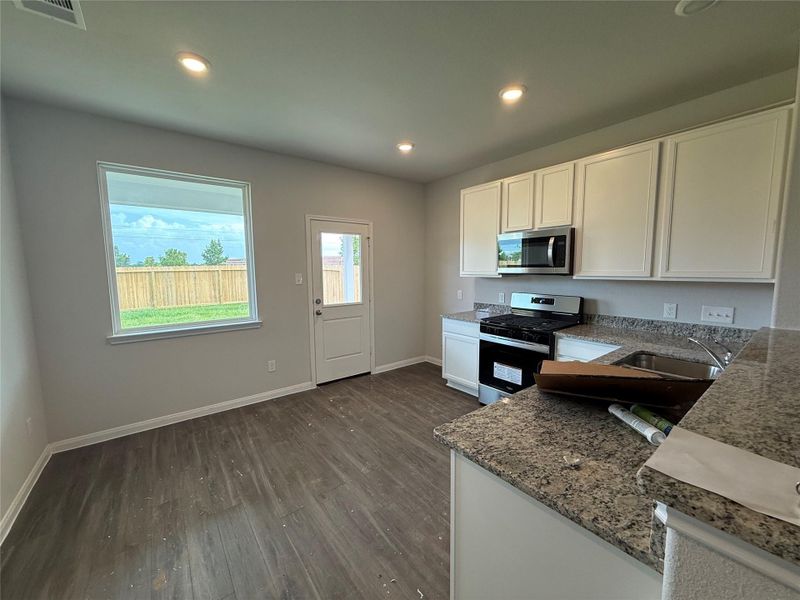 Furnished interior view inside a new home in Cliffstone Hills, Conroe (Image 3). Furnished interior view inside a new home in Cliffstone Hills, Conroe (Image 3).