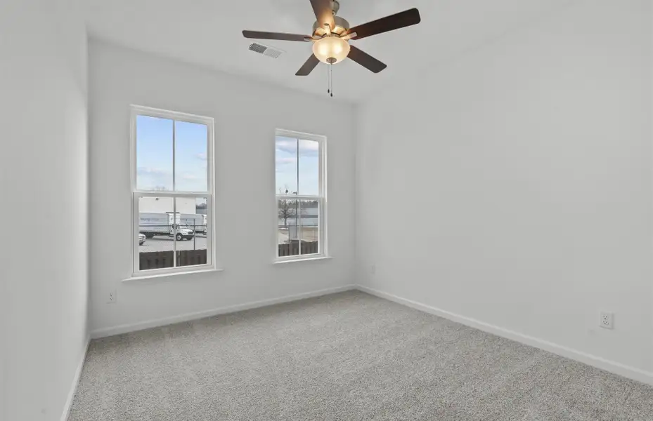 Spacious, unfurnished interior of a new home in Alston Park, Greenville (Image 13).