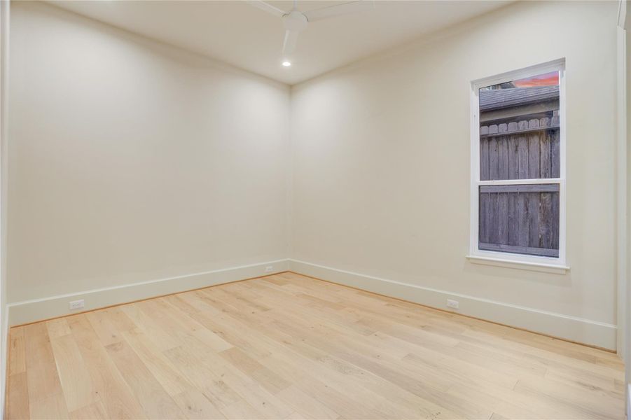 Spacious, unfurnished interior of a new home in , Houston (Image 18).