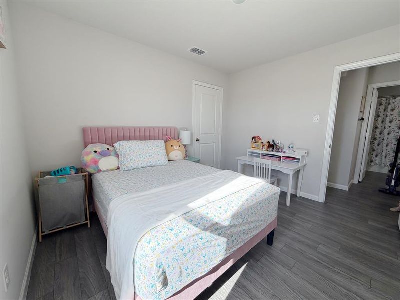 Furnished interior view inside a new home in , Abilene (Image 4).