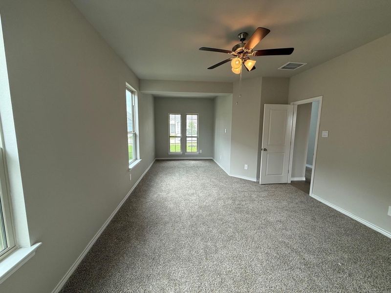 Spacious, unfurnished interior of a new home in Southern Pointe, College Station (Image 7). Spacious, unfurnished interior of a new home in Southern Pointe, College Station (Image 7).