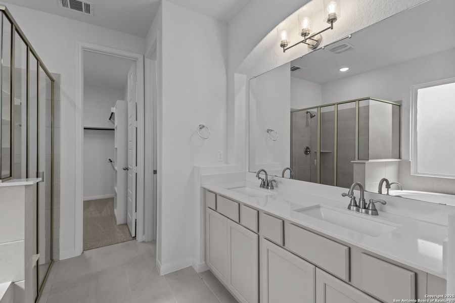 Furnished interior view inside a new home in Stillwater Ranch, San Antonio (Image 10). Furnished interior view inside a new home in Stillwater Ranch, San Antonio (Image 10).