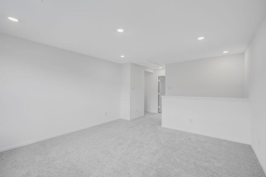 Spacious, unfurnished interior of a new home in Brookewater 45s, Rosenberg (Image 16).