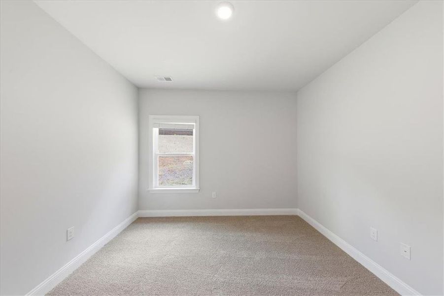 Spacious, unfurnished interior of a new home in Tuscany Hills, Douglasville (Image 15). Spacious, unfurnished interior of a new home in Tuscany Hills, Douglasville (Image 15).