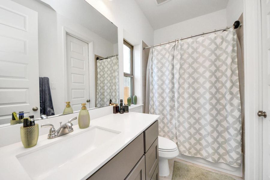 Image 21 of a home in Bridgeland 45'. Image 21 of a home in Bridgeland 45'.