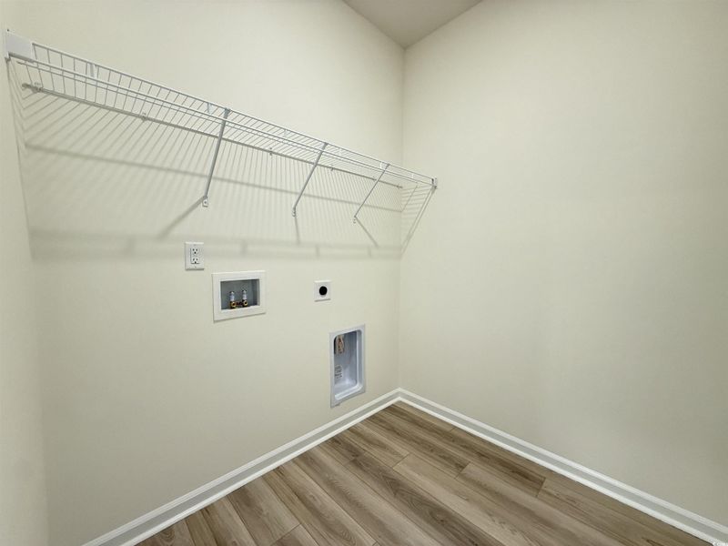 Image 33 of a home in Beach Gardens.