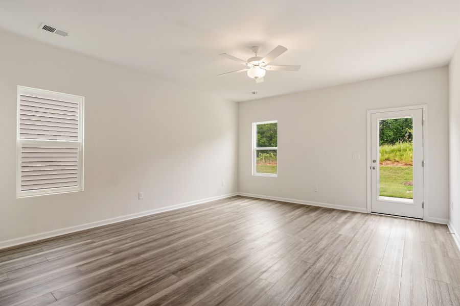 Spacious, unfurnished interior of a new home in Richmond Hill, Inman (Image 13). Spacious, unfurnished interior of a new home in Richmond Hill, Inman (Image 13).