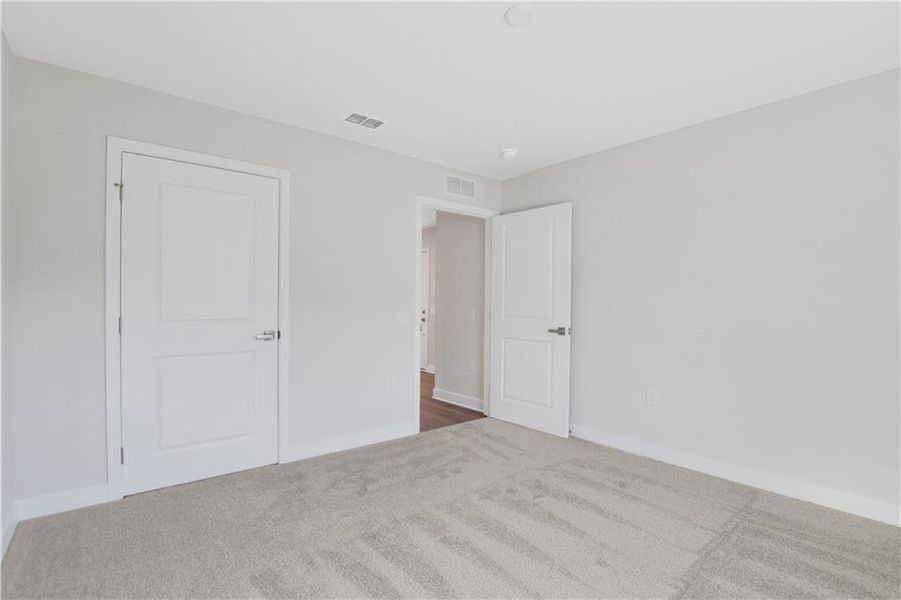 Spacious, unfurnished interior of a new home in Heritage Grove 2-Story, Calhoun (Image 14).