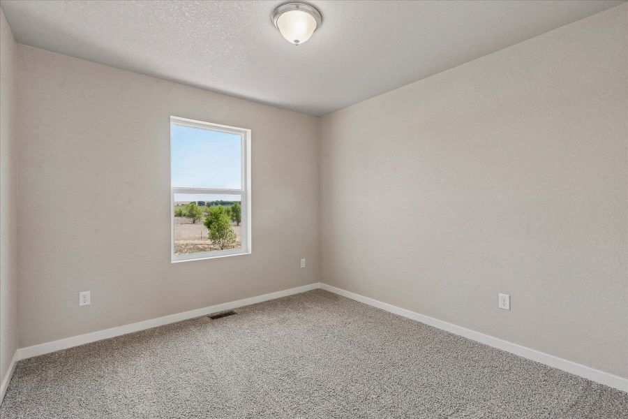 Spacious, unfurnished interior of a new home in Aspen Ranch, Fountain (Image 13).