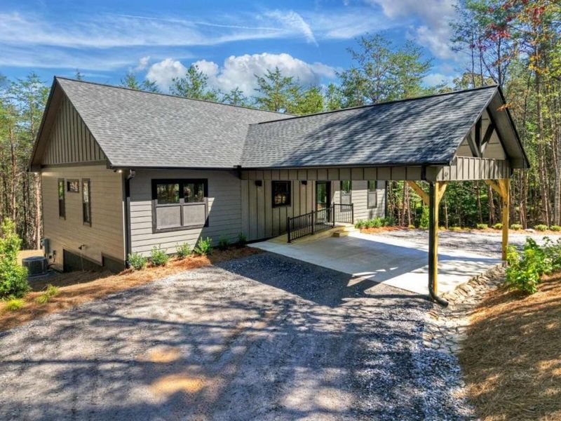 Image 31 of a home in .