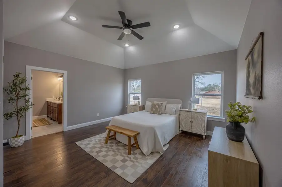 Furnished interior view inside a new home in , Cleburne (Image 5).