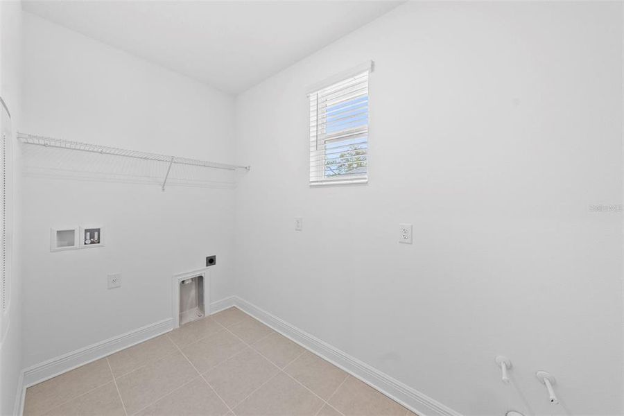 Spacious, unfurnished interior of a new home in , St. Petersburg (Image 30).