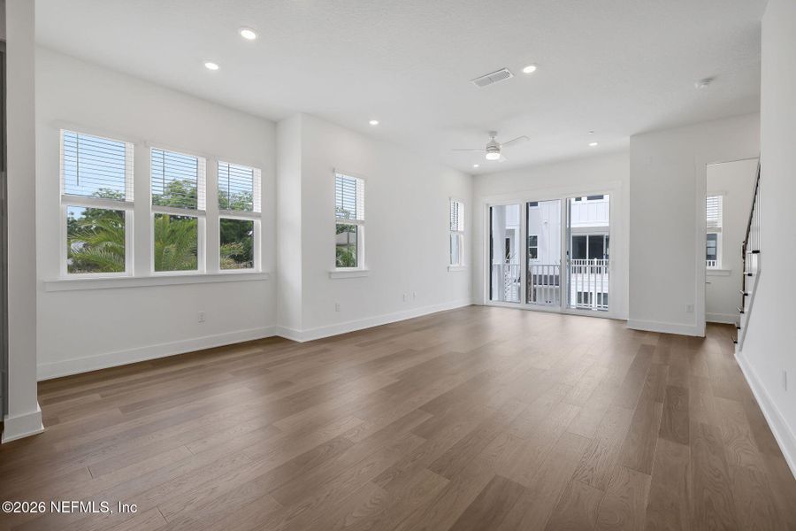 Spacious, unfurnished interior of a new home in North Beach Townhomes, Jacksonville Beach (Image 27).