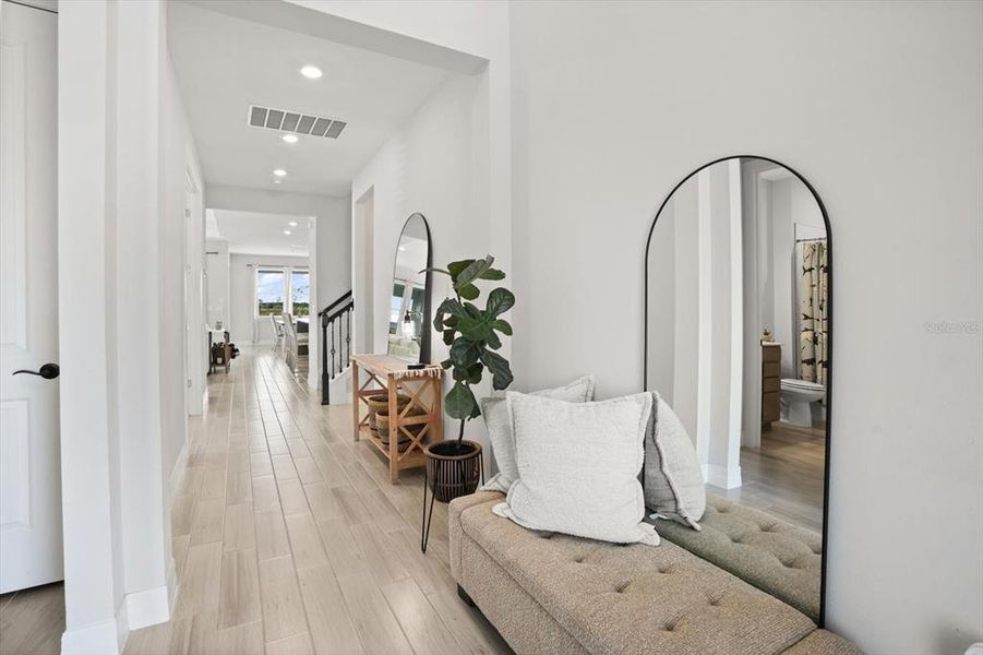 Furnished interior view inside a new home in , Orlando (Image 4).