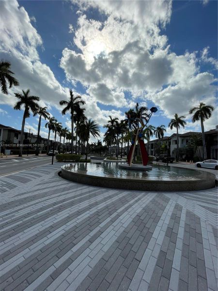 Image 28 of a home in .