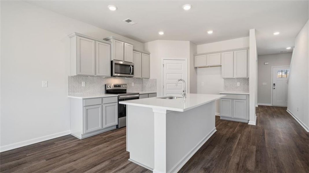 Furnished interior view inside a new home in Twin Lakes, Hoschton (Image 23). Furnished interior view inside a new home in Twin Lakes, Hoschton (Image 23).