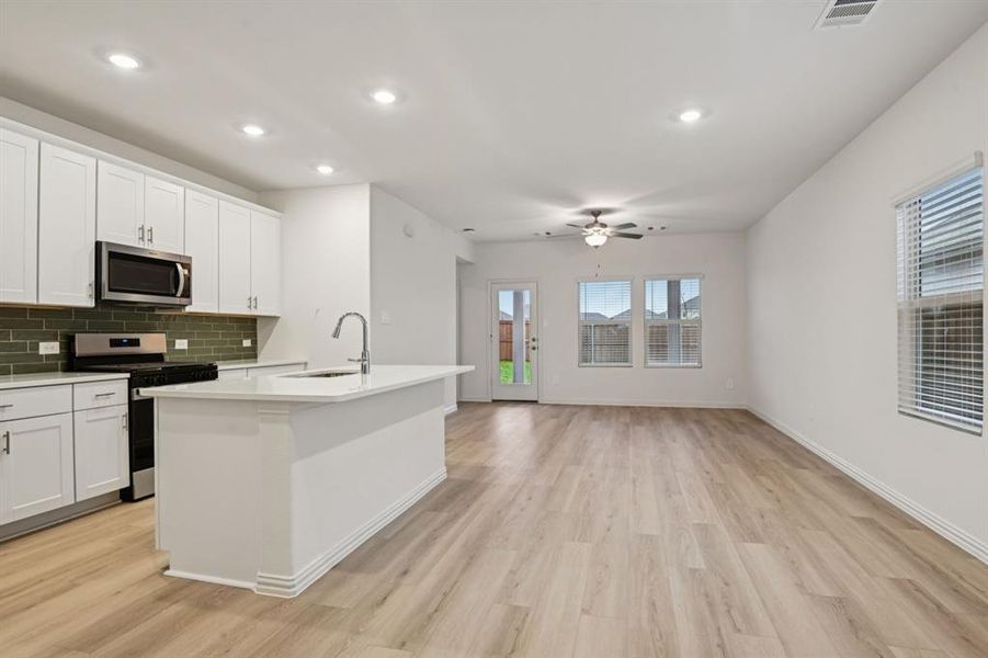 Furnished interior view inside a new home in Lakehaven - Spring Series, Farmersville (Image 17).