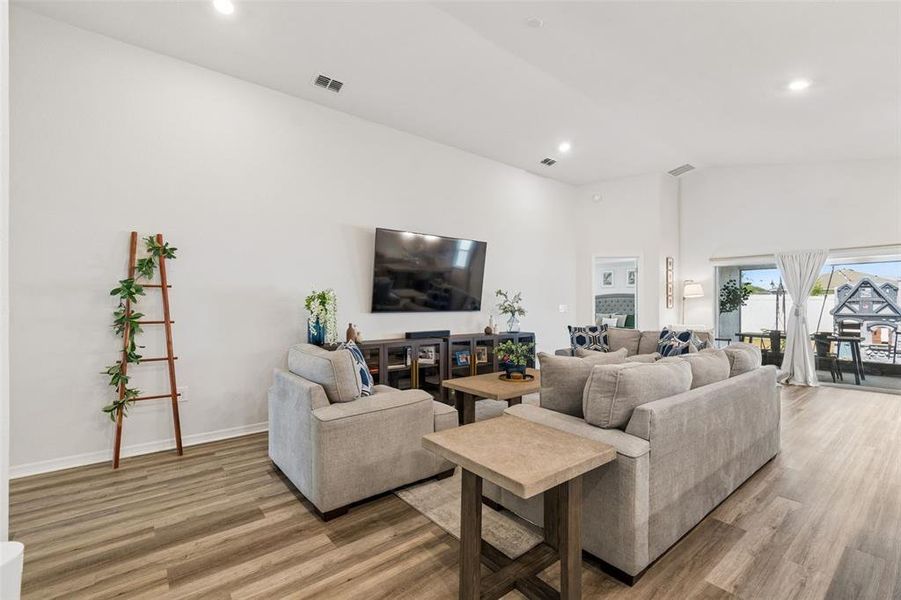 Furnished interior view inside a new home in , Zephyrhills (Image 18).
