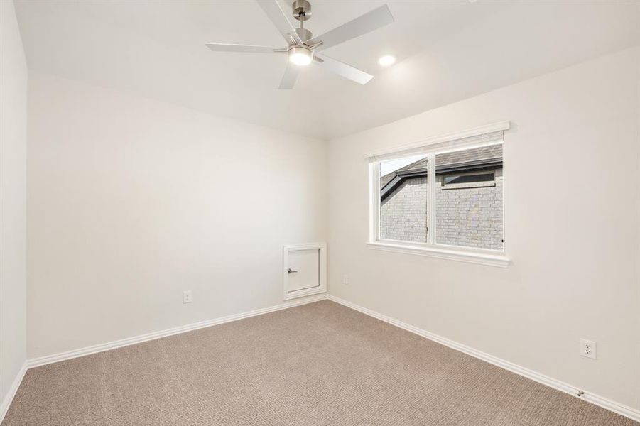 Spacious, unfurnished interior of a new home in ArrowBrooke, Aubrey (Image 20). Spacious, unfurnished interior of a new home in ArrowBrooke, Aubrey (Image 20).