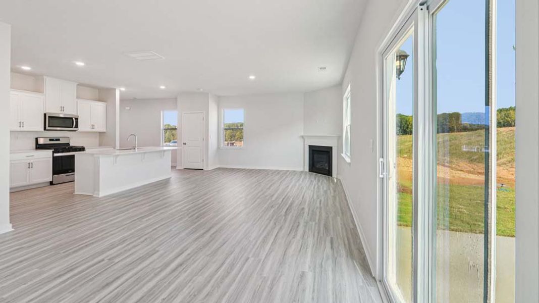 Spacious, unfurnished interior of a new home in Huffman Ridge, Hickory (Image 13).