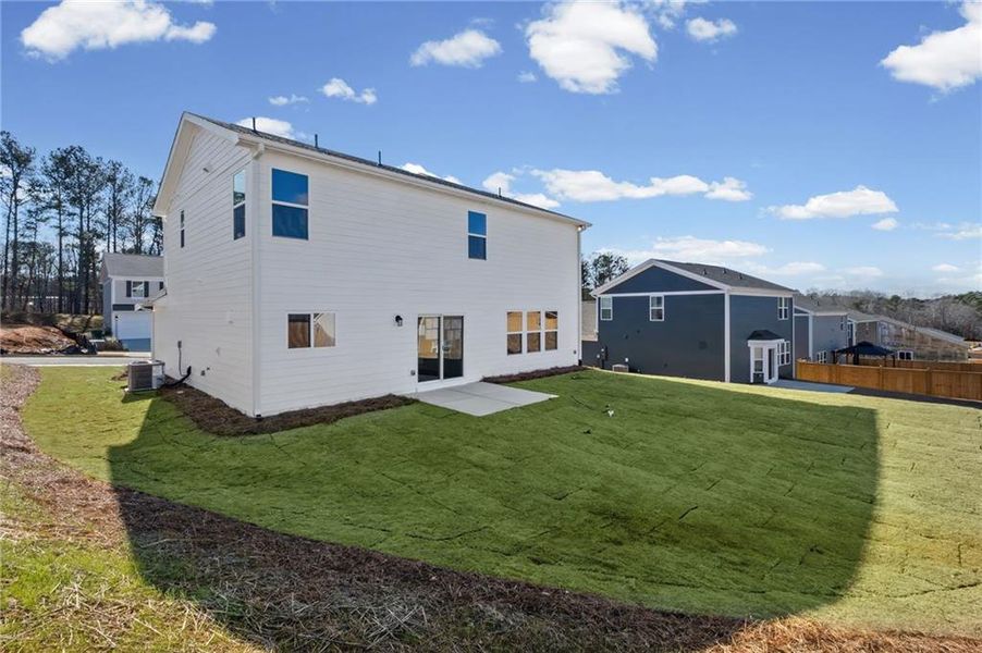 Exterior details and patio area of a home in Sage Woods, Dallas (Image 3).