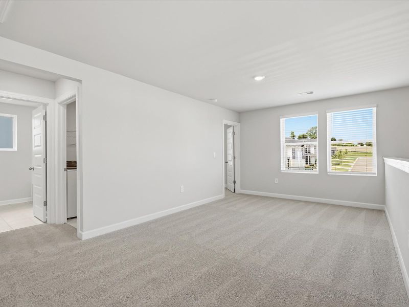 Spacious, unfurnished interior of a new home in Village at White Pine, Pendleton (Image 13). Spacious, unfurnished interior of a new home in Village at White Pine, Pendleton (Image 13).