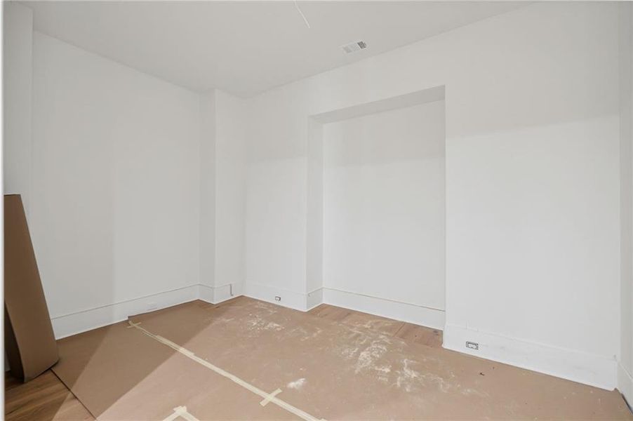 Spacious, unfurnished interior of a new home in , Milton (Image 27).