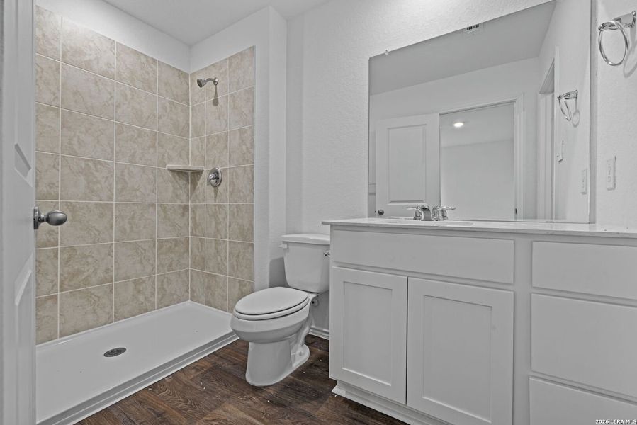 Furnished interior view inside a new home in Blue Ridge Ranch, San Antonio (Image 11).