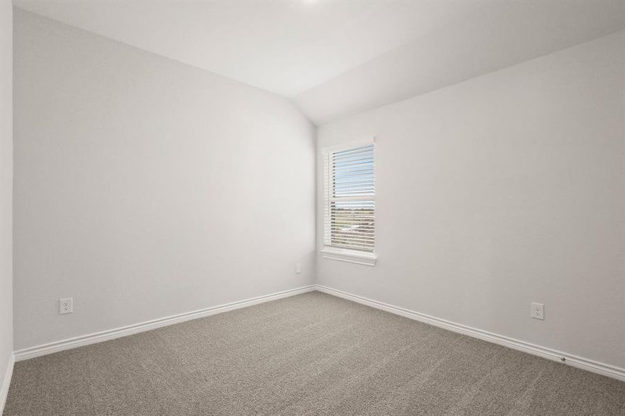 Spacious, unfurnished interior of a new home in Burgess Meadows, Cleburne (Image 10).