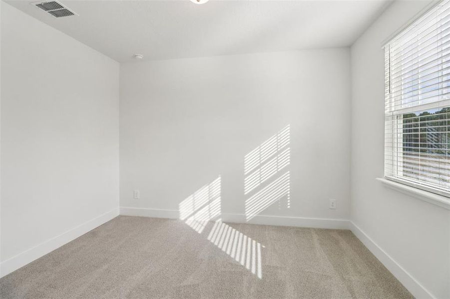 Spacious, unfurnished interior of a new home in Cyrene at Minneola, Minneola (Image 23).