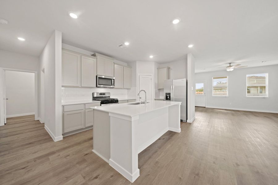 Furnished interior view inside a new home in Russell Ranch, Bay City (Image 10).