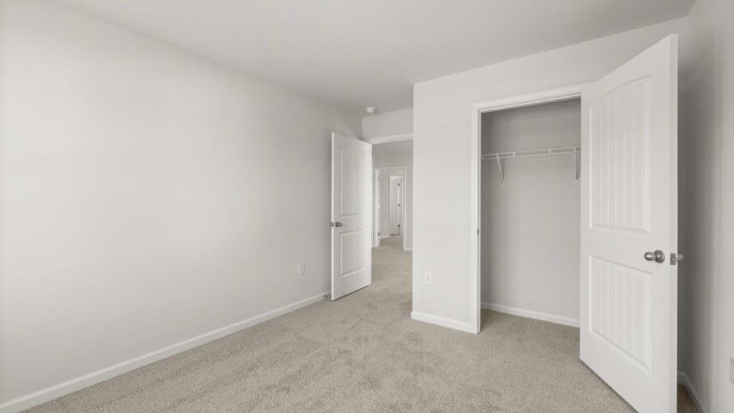 Spacious, unfurnished interior of a new home in Braselton Village, Braselton (Image 20).