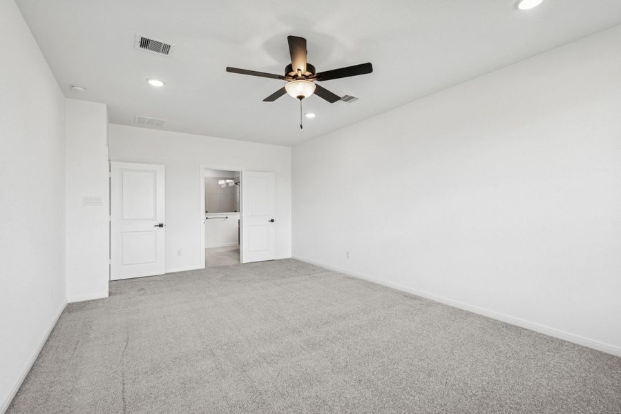 Spacious, unfurnished interior of a new home in Escondido 45’ Homesites, Magnolia (Image 21).