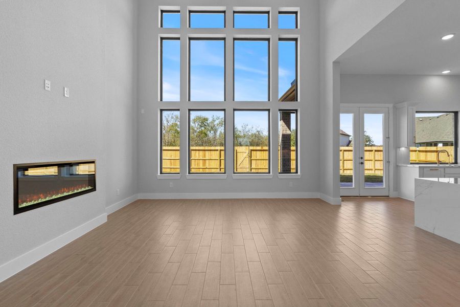 Spacious, unfurnished interior of a new home in Fulbrook on Fulshear Creek 60', Fulshear (Image 21). Spacious, unfurnished interior of a new home in Fulbrook on Fulshear Creek 60', Fulshear (Image 21).